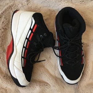 FILA Spitfire Men’s Basketball Shoes Sz 10